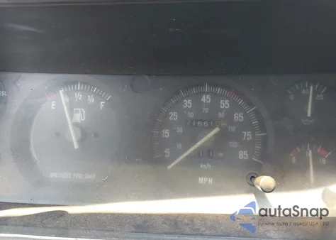 1988 Jeep Comanche Laredo z USA, uszkodzony, nr VIN 1JTML65T3JT245923